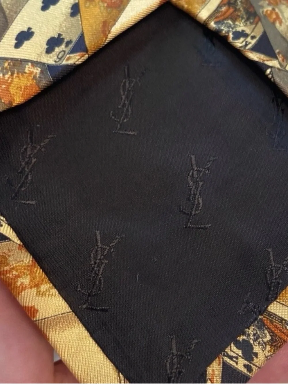 $300 Yves Saint Laurent Cards Deck 100% Italian Silk Tie